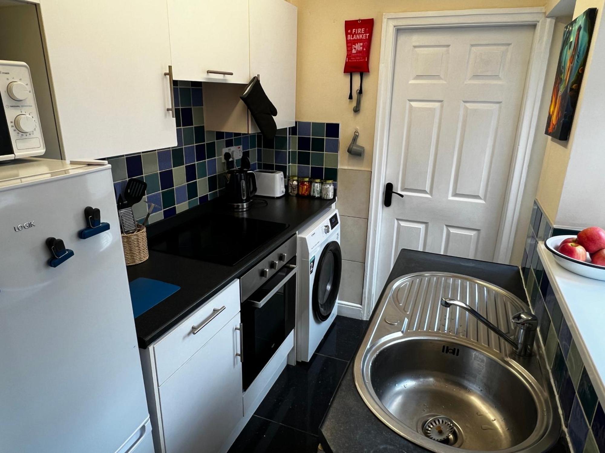 Robin'S Hollow: 2Bd Home Near Wrexham Afc Exterior photo
